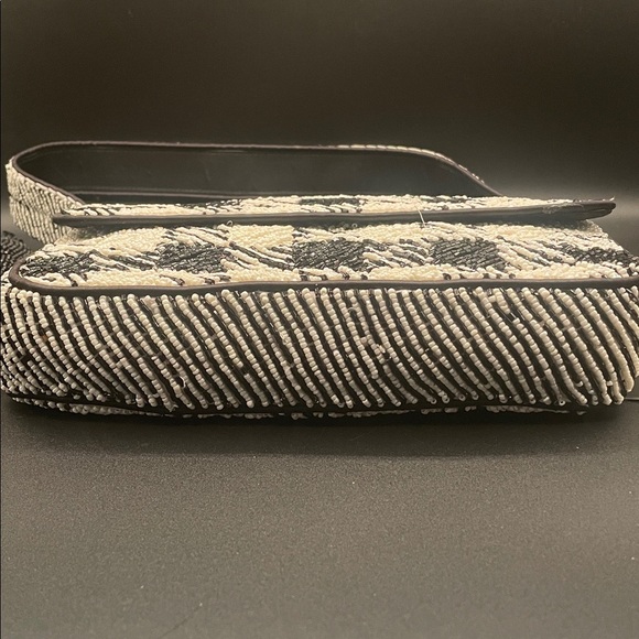 VIRAL Black and White Checkered Beaded Bag w/Swan Charm Handmade in India NWT - Picture 6 of 10